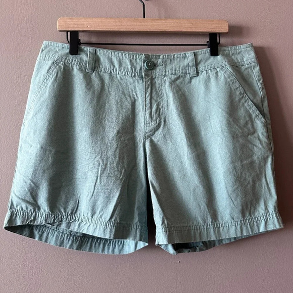 Women's 12 Columbia Cotton Shorts Light Green Sea Foam Cotton Zipper Fly Casual - Picture 2 of 7